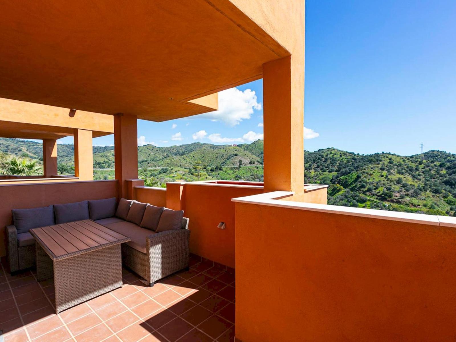 Comfortable With Pool In Pass The Keys Apartment Marbella